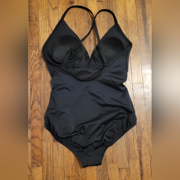 NWOT Time and Tru Women's Black Plunge Wrap One Piece Swimsuit S Small - Picture 2 of 2